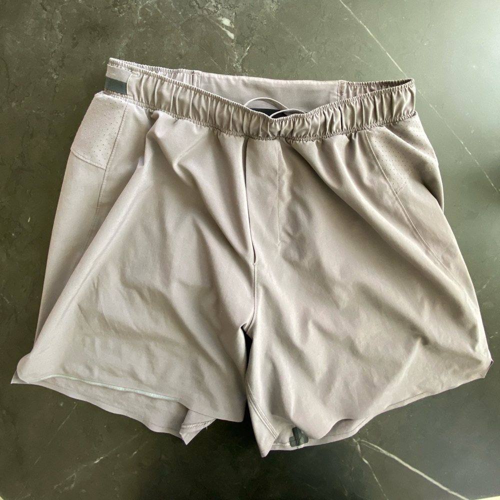 Lululemon Surge lined short 6”.
